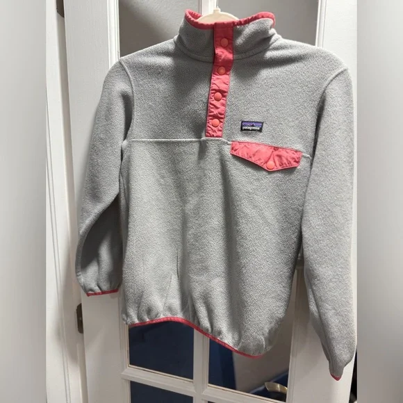 Patagonia Girls' Lightweight Synchilla® Snap-T® Pullover - Picture 4 of 8